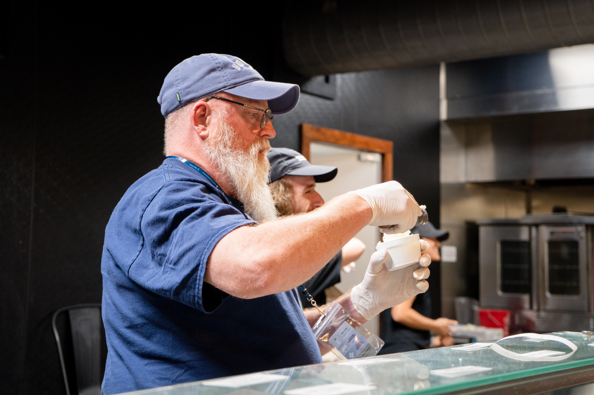 volunteer at ridgecrest scooping ice cream